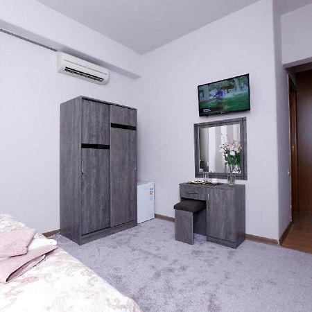 Yard Guesthouse Ереван Екстериор снимка
